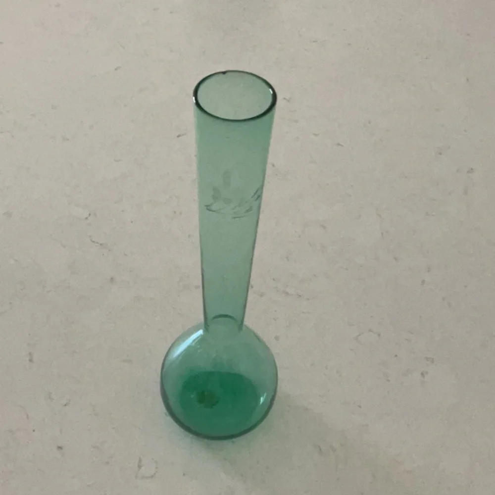 MCM Vintage Green ART Glass Bud Vase Bulb Fluted with Floral Etching 8